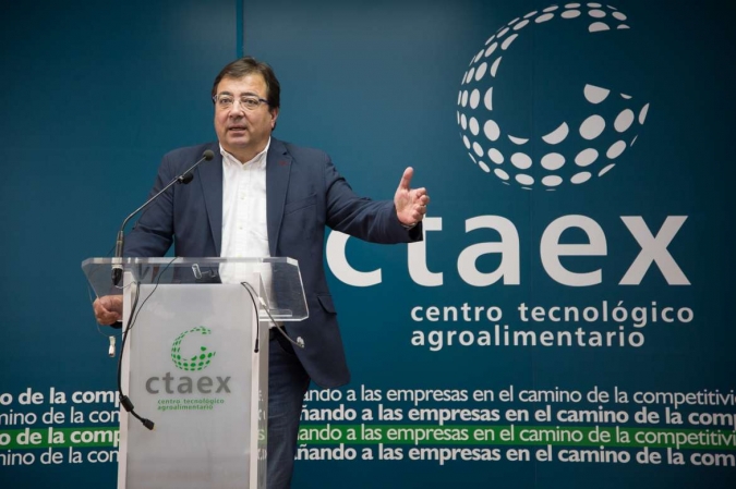 Visita a CTAEX del presidente de la Junta de Extremadura, Guillermo Fernández Vara