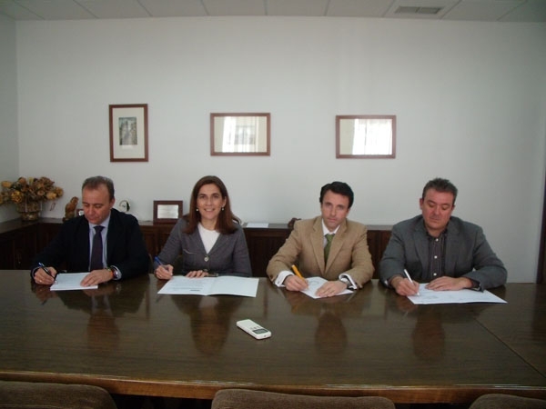 CONSTITUIDA LA COMISIÓN MIXTA QUE PERMITIRÁ DESARROLLAR EL CONVENIO ENTRE LA CONSEJERÍA DE AGRICULTURA Y CTAEX