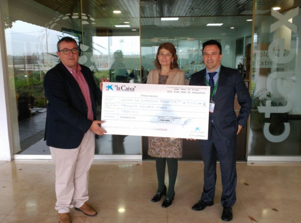 Entrega cheque Caixabank