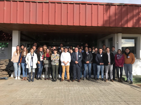 Más de 30 jóvenes aprenden en CTAEX destrezas y habilidades empresariales para el empleo dentro del Programa de Innovación y Talento (PIT)