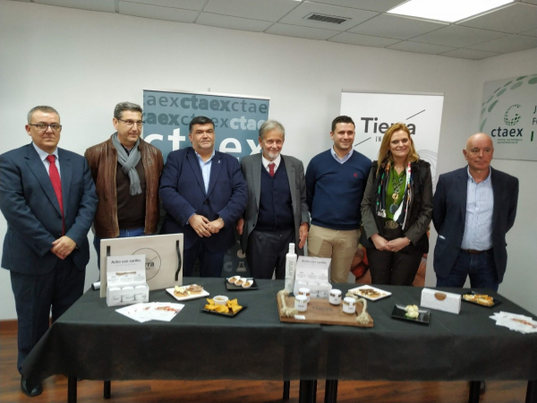 Tierra inquieta, de CTAEX al mercado