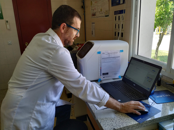 ANÁLISIS DE SARS-COV-2 CAUSANTE DE LA COVID-19 EN SUPERFICIES, AGUAS Y ALIMENTOS