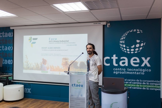 Celebrado el Foro del Cáñamo Industrial. Regulación y posibilidades de cultivo en Extremadura