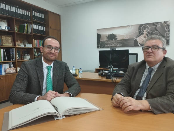 El Director General de la PAC visita CTAEX