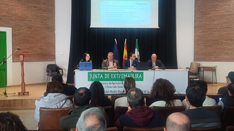 Celebrada la Jornada Situación y nuevos retos del cultivo del cáñamo en Extremadura