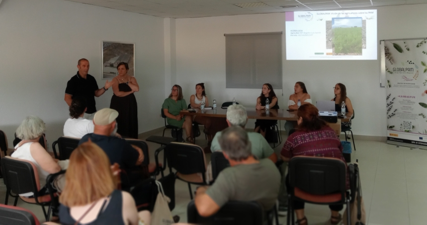 Éxito de participación en la Jornada Final del Proyecto Innovador GLOBALPAM sobre plantas aromáticas y medicinales en Extremadura